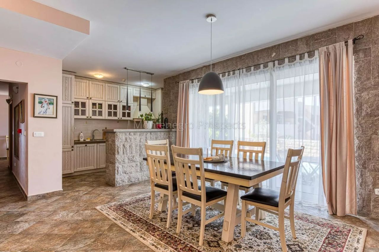 Villa a Becici, Montenegro, 495 m² - foto 17