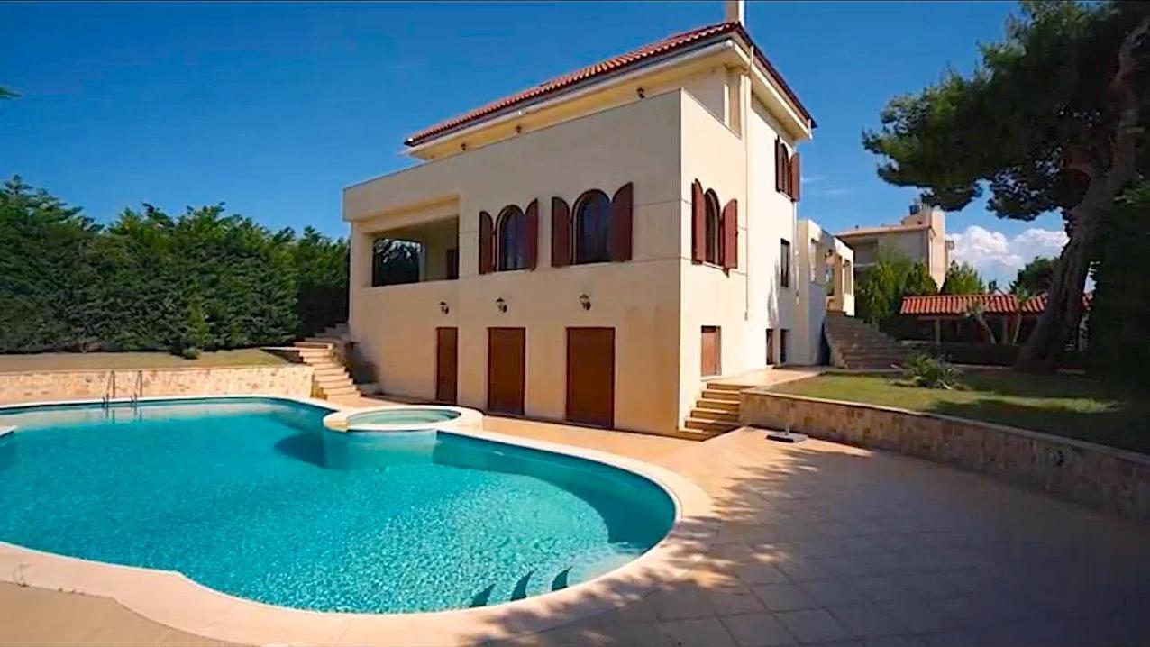 Villa en Eubea, Grecia, 532 m² - imagen 1