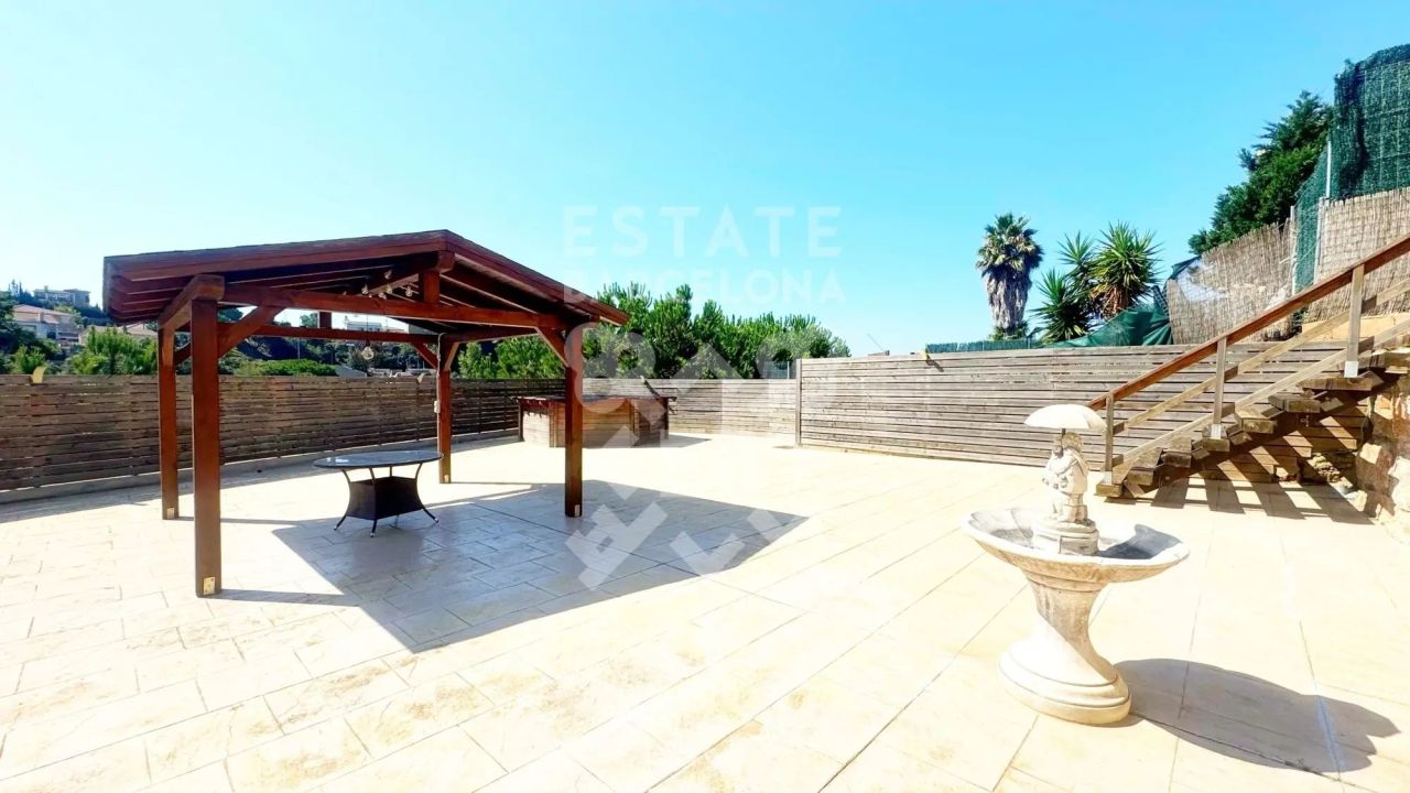 Villa a Lloret de Mar, Spagna, 200 m² - foto 2