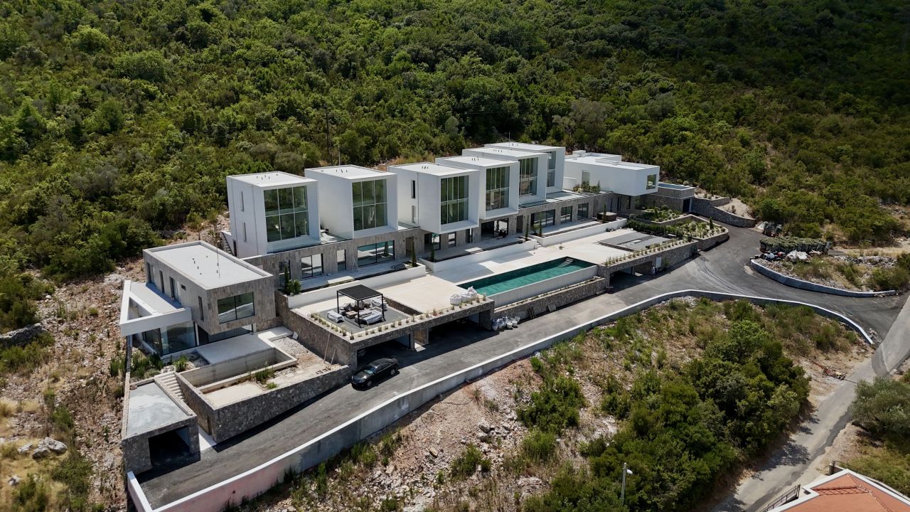 Piso en Krasici, Montenegro, 157 m² - imagen 2