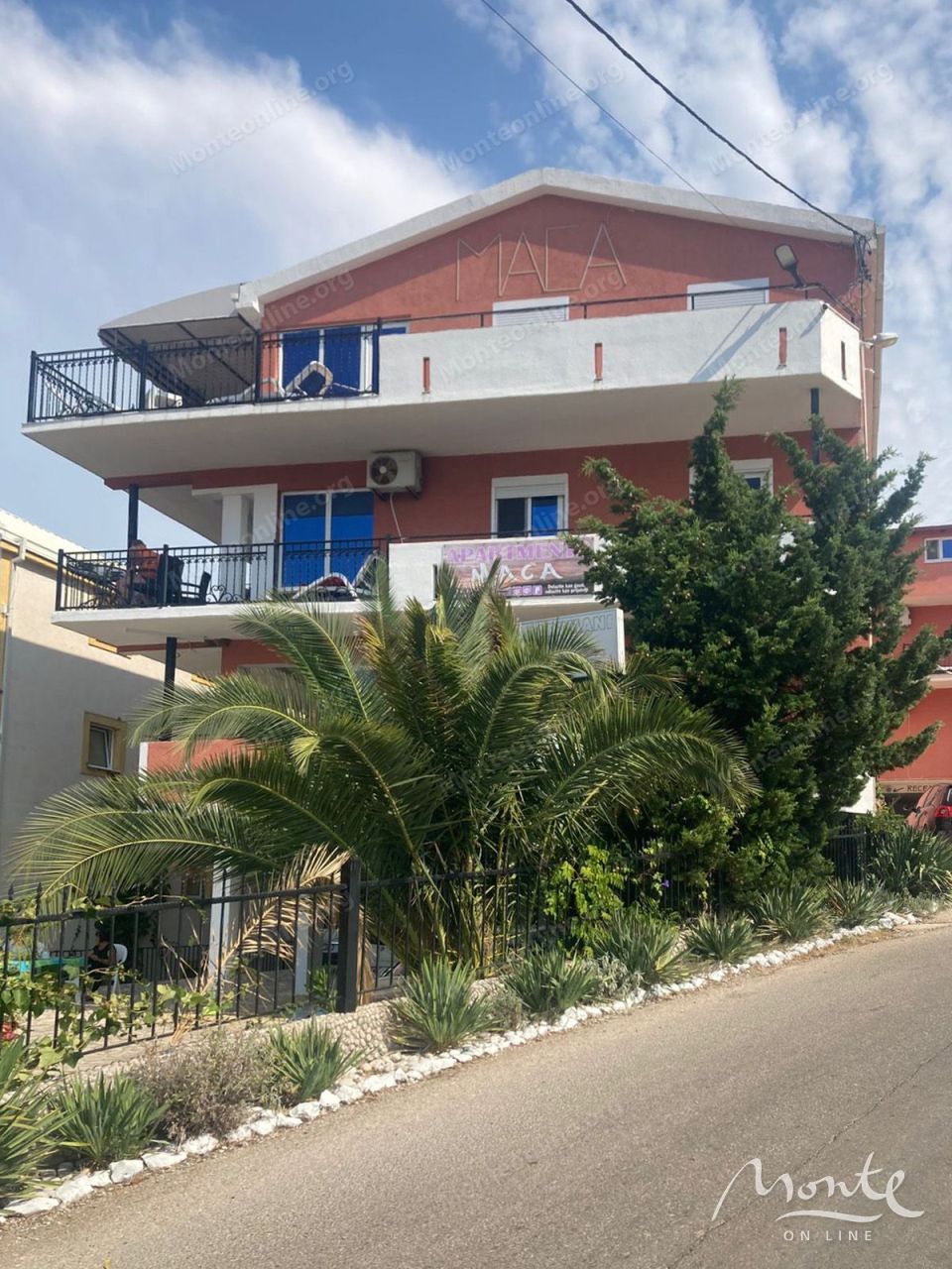 Hôtel au Bar, Monténégro, 1 800 m² - image 1