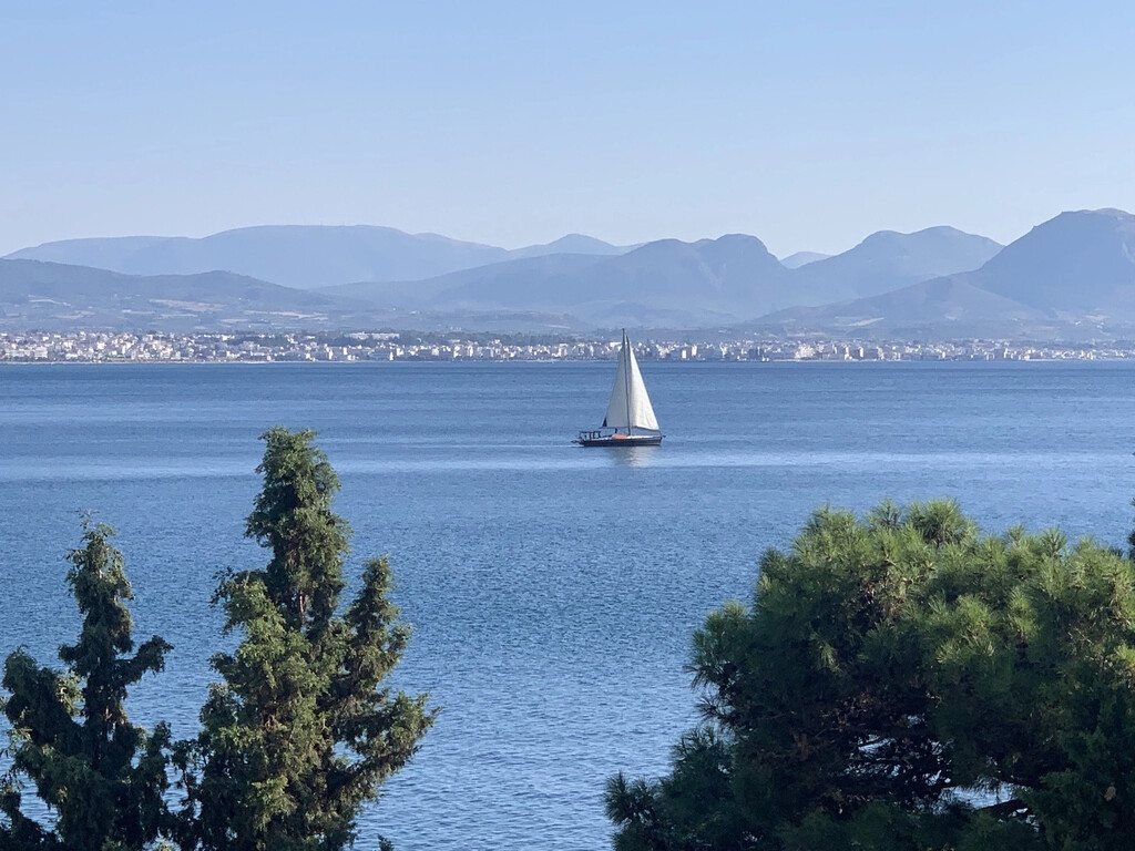 Flat in Loutraki, Greece, 89 m² - picture 15