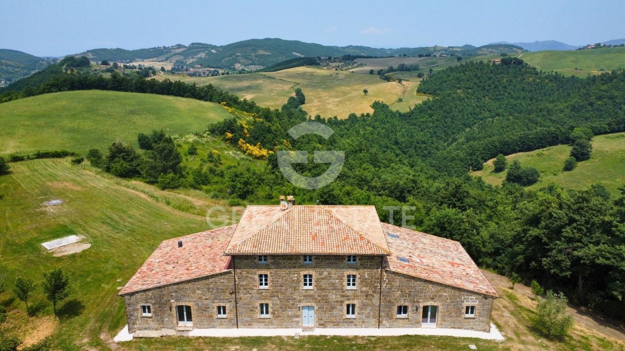 Maison à Gubbio, Italie, 792.6 m² - image 4