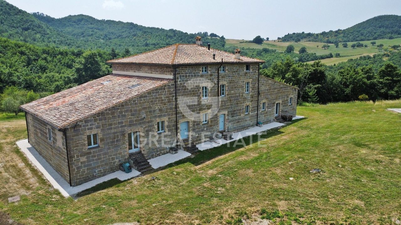Maison à Gubbio, Italie, 792.6 m² - image 7