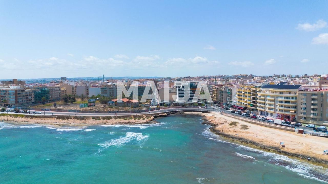 Apartment in Torrevieja, Spain, 64 m² - picture 1