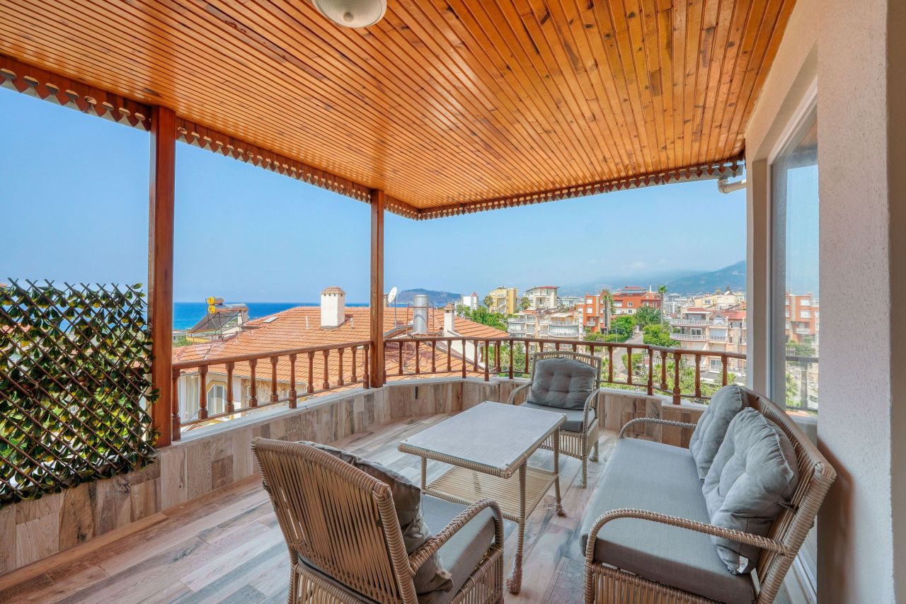 Villa à Alanya, Turquie, 160 m² - image 1