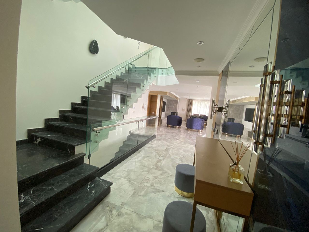 Villa en Alanya, Turquia, 1 000 m² - imagen 4