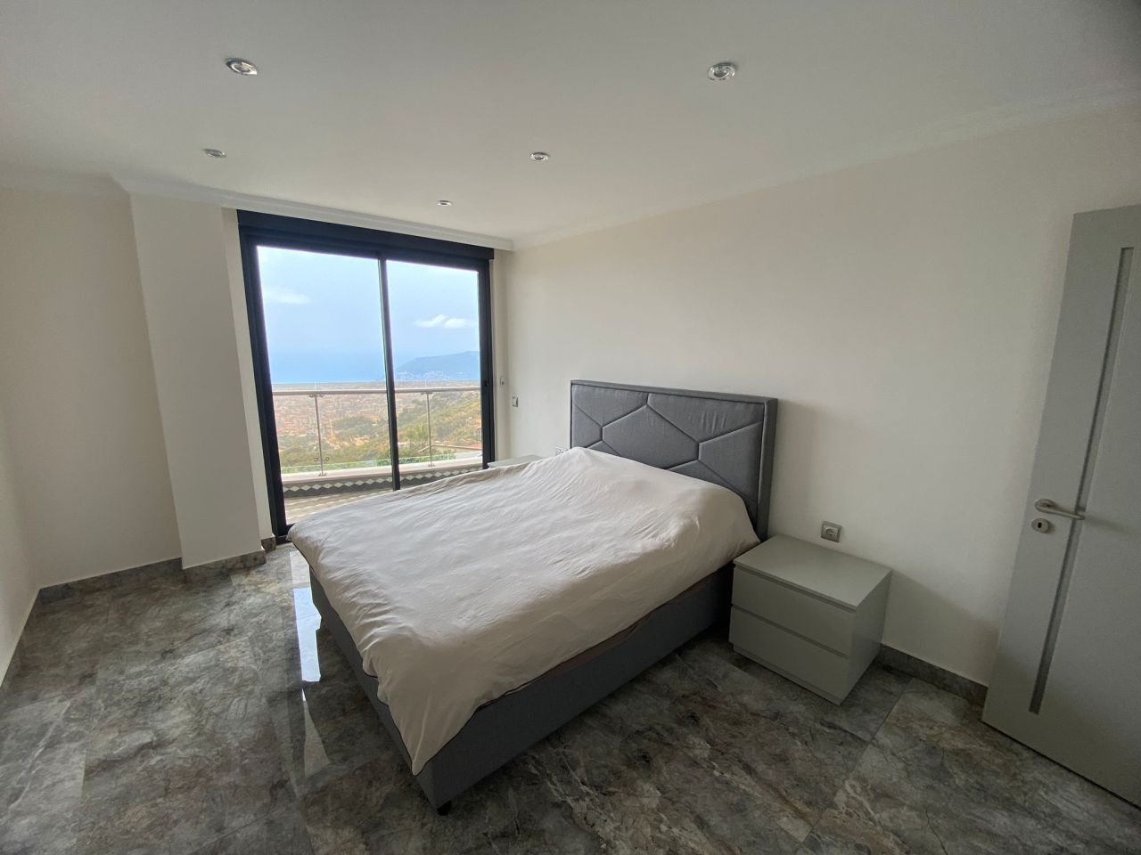 Villa en Alanya, Turquia, 1 000 m² - imagen 9