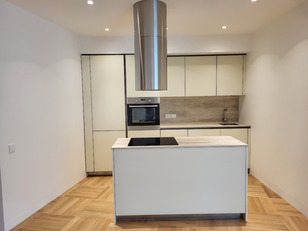 Flat in Dzintari, Latvia, 121 m² - picture 1