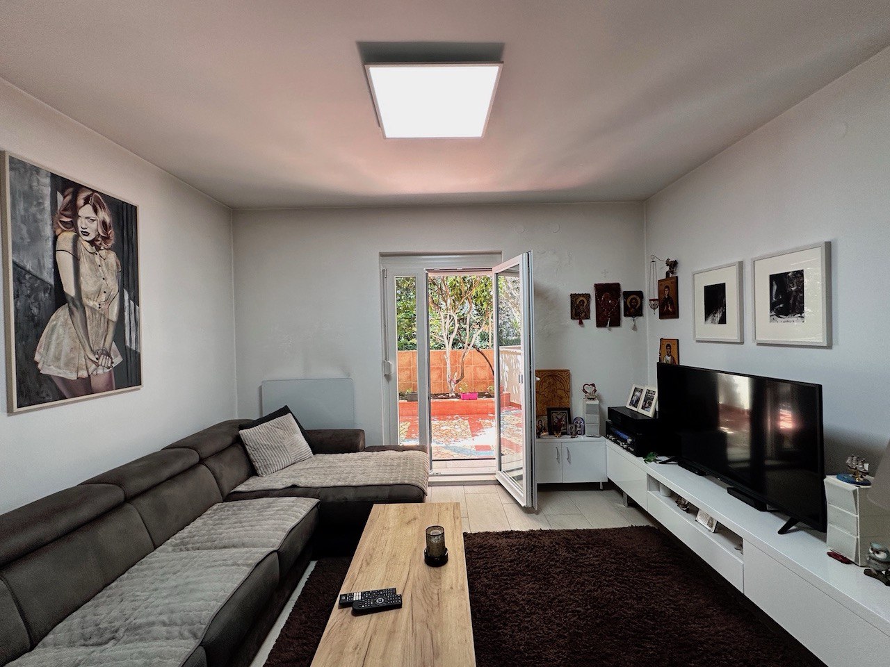 Piso en Budva, Montenegro, 44 m² - imagen 1