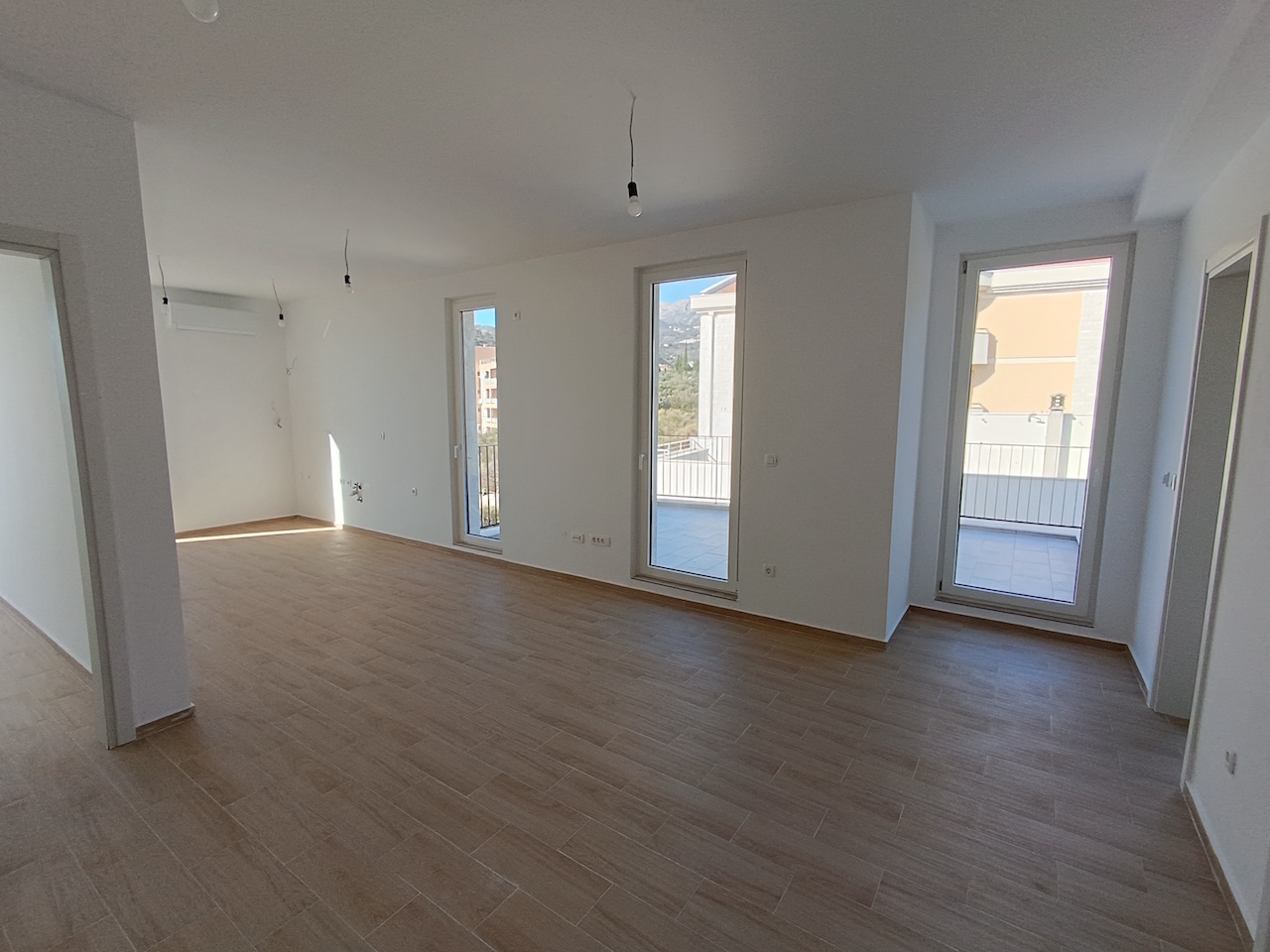 Wohnung in Becici, Montenegro, 69 m² - Foto 1