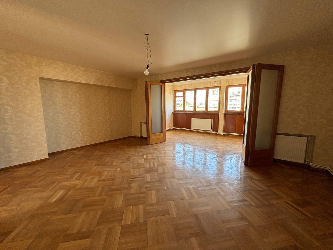 Wohnung in Tiflis, Georgien, 100 m² - Foto 1