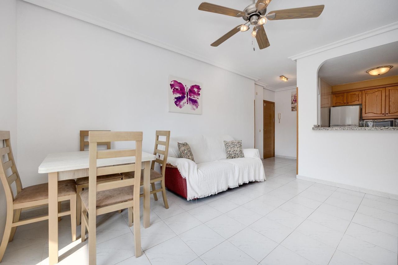 Apartamento en Torrevieja, España, 60 m² - imagen 12