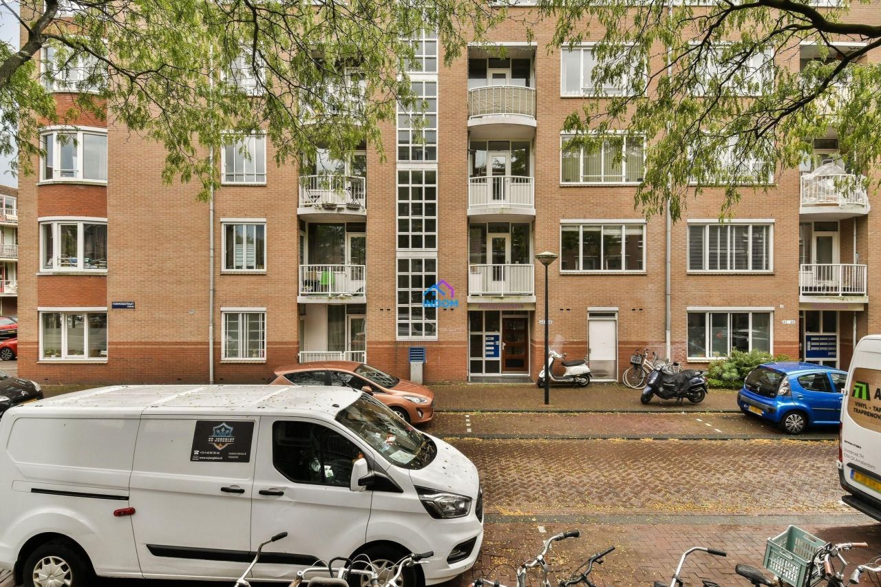 Apartment in Amsterdam, Netherlands, 56 m² - picture 12