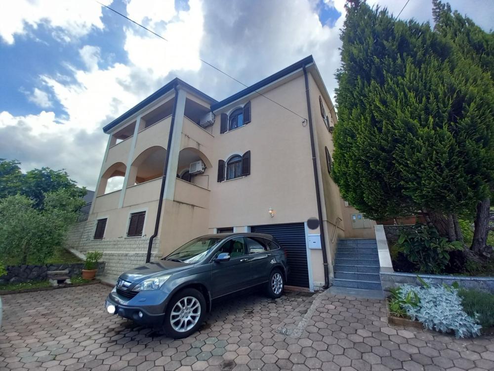 Villa en Opatija, Croacia, 394 m² - imagen 1