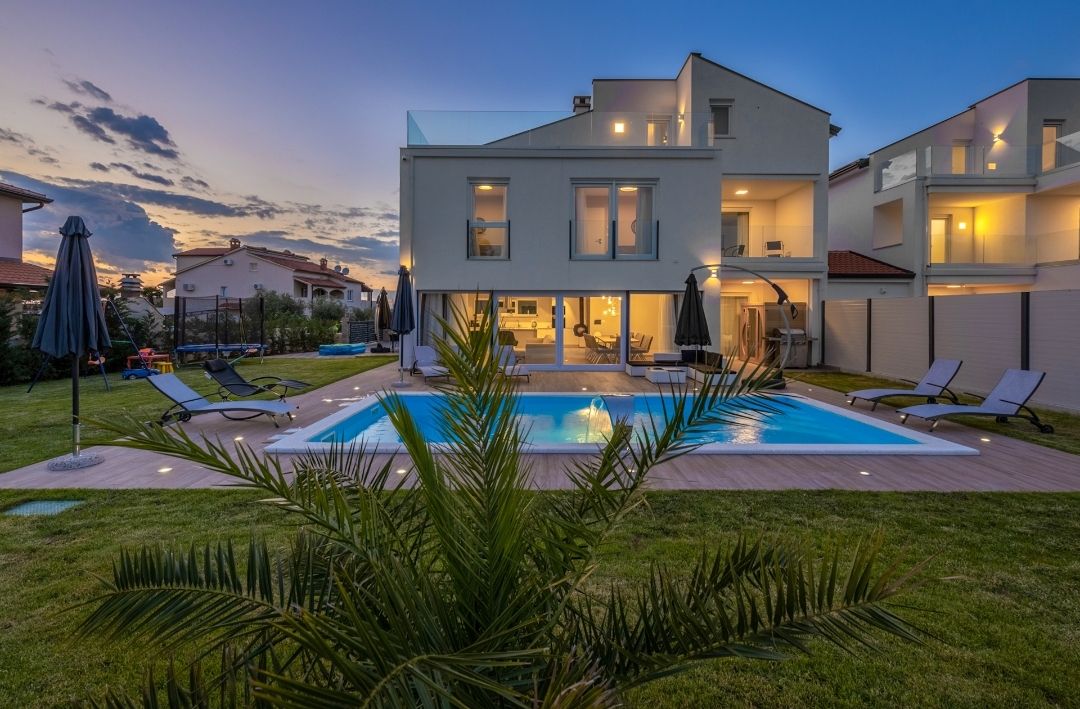 Villa en Poreč, Croacia, 265 m² - imagen 1