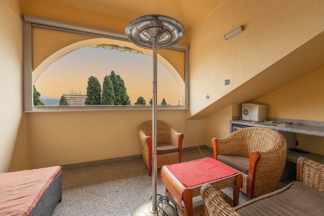 Villa a Opatija, Croazia, 261 m² - foto 16