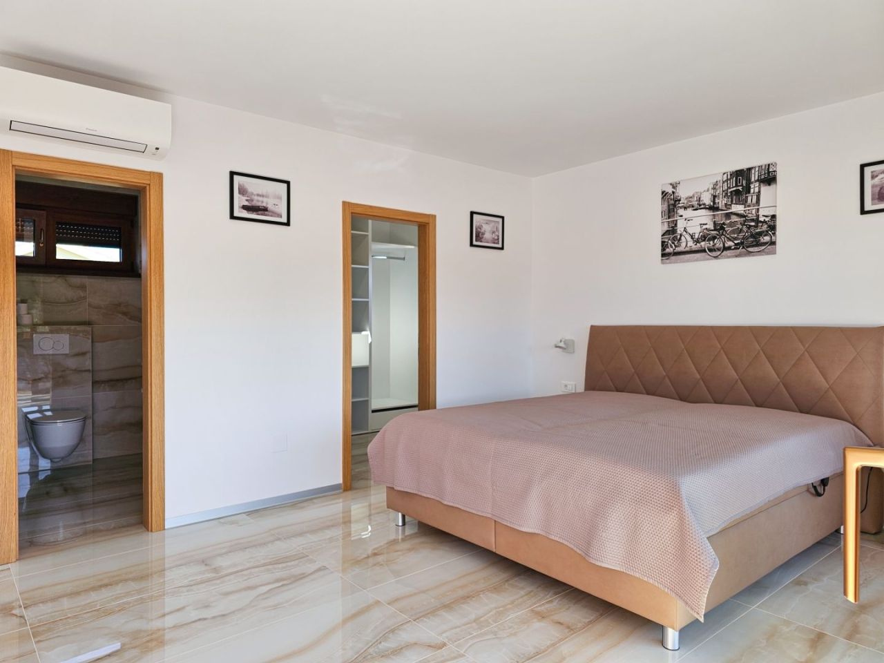 Villa in Malinska-Dubasnica, Croatia, 280 m² - picture 18