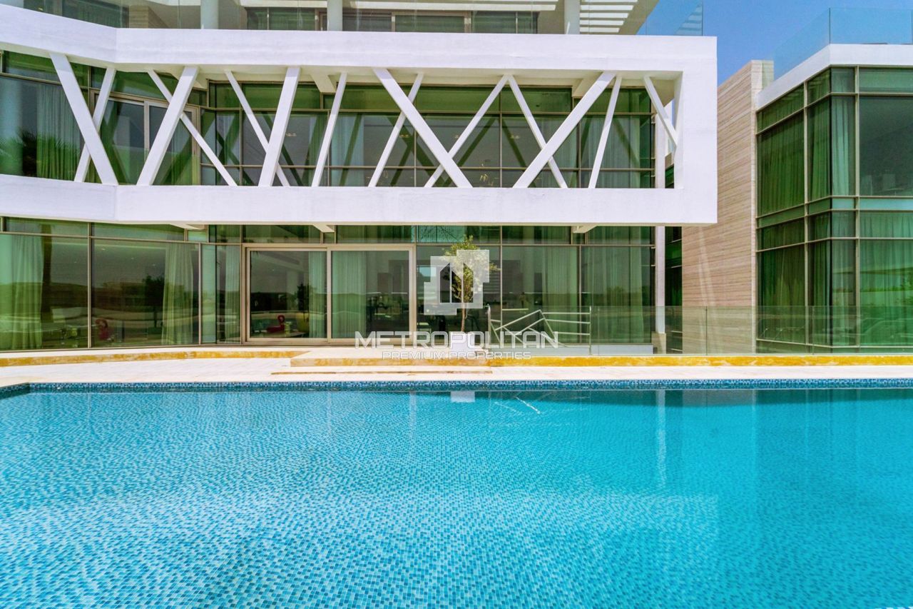 Villa en Dubái, EAU, 1 552 m² - imagen 1