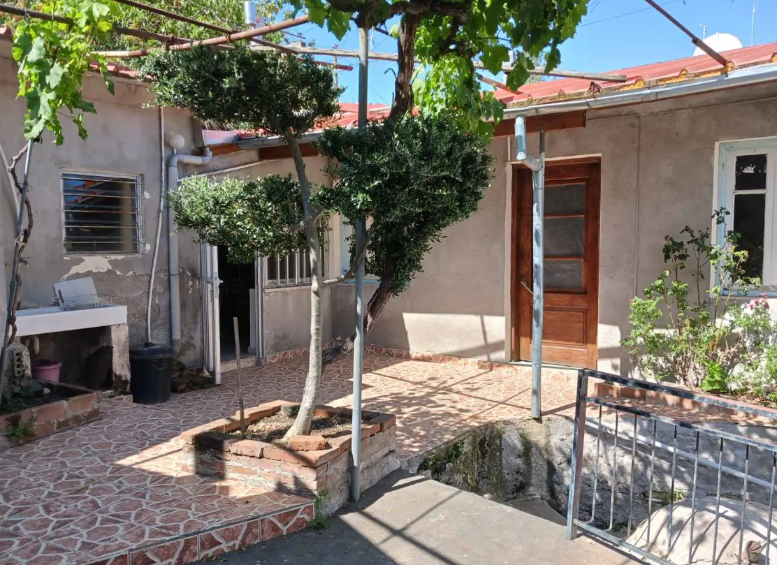 Maison à Kato Platres, Chypre, 200 m² - image 1