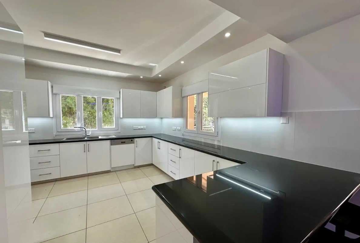 Casa en Agios Tychon, Chipre - imagen 7