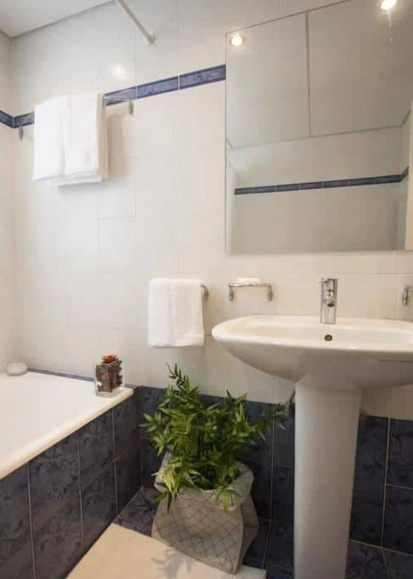 Apartment in Agios Tychon, Cyprus - picture 7