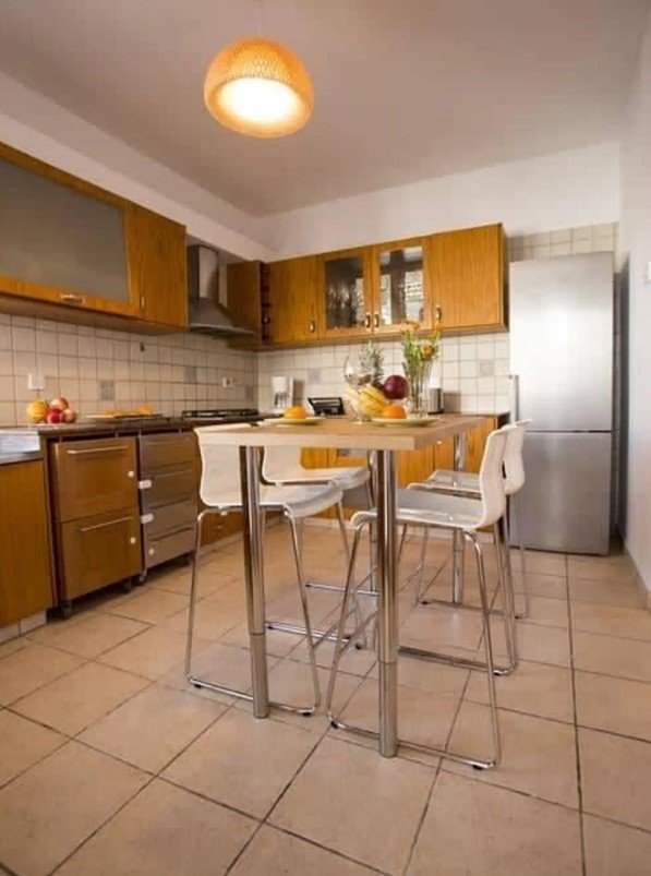 Apartment in Agios Tychon, Cyprus - picture 8