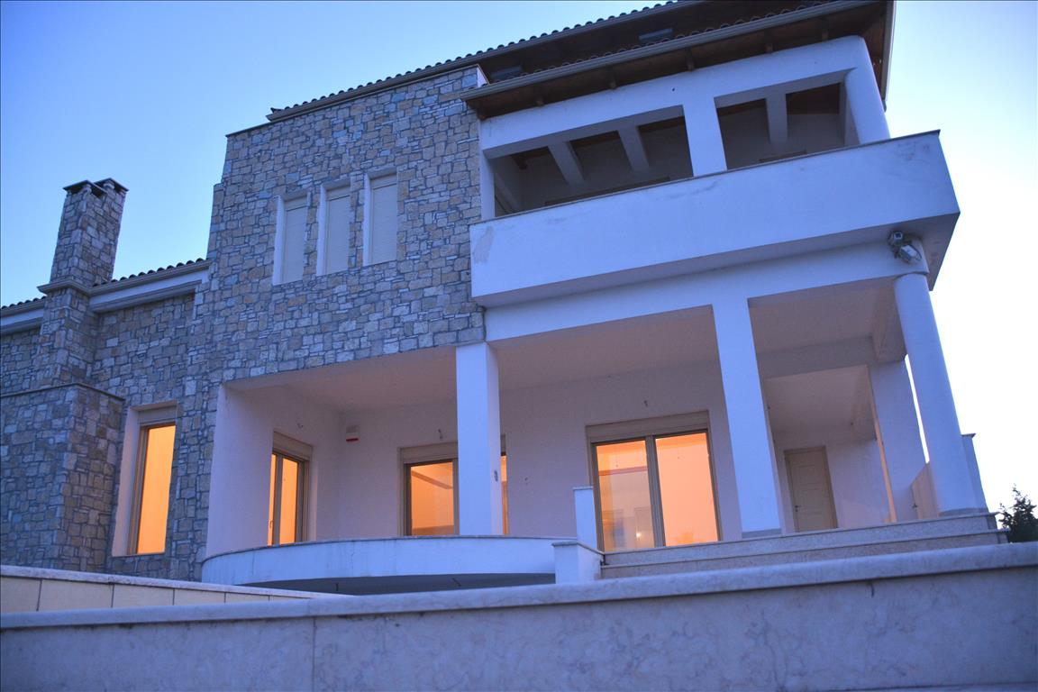 Villa en Attique, Grèce, 1 200 m² - image 1