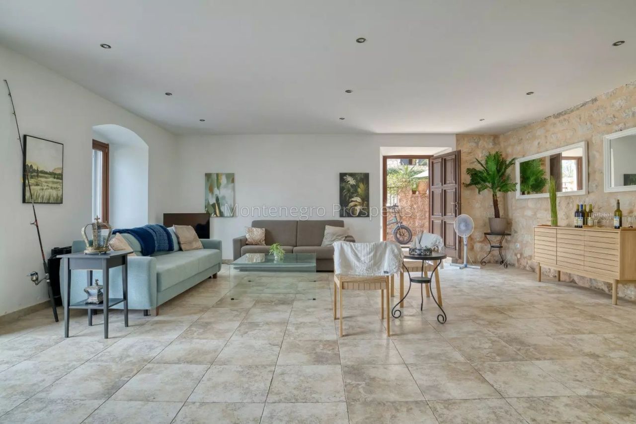 Appartement à Prcanj, Monténégro, 130 m² - image 2