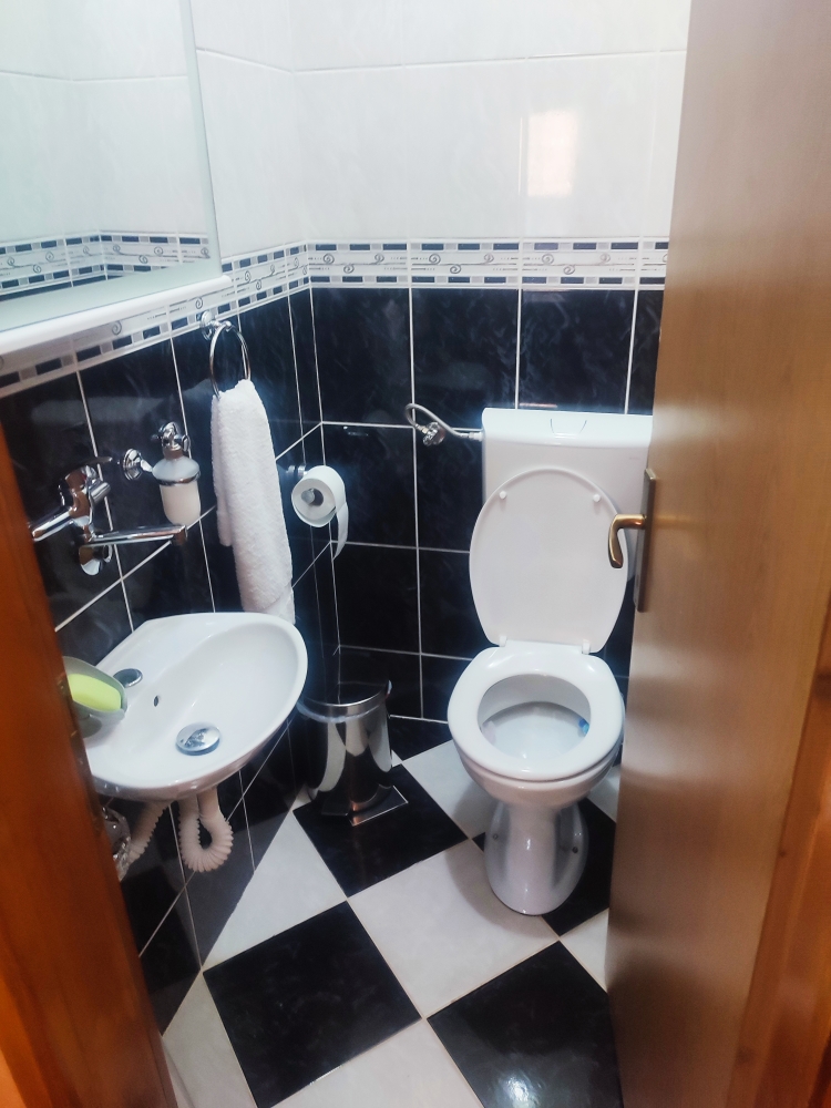 Casa a Nikšić, Montenegro, 360 m² - foto 17