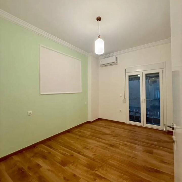 Flat in Thessaloniki, Greece, 52 m² - picture 7