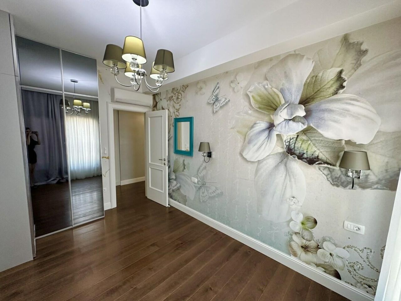 Flat in Dobrota, Montenegro, 93 m² - picture 3