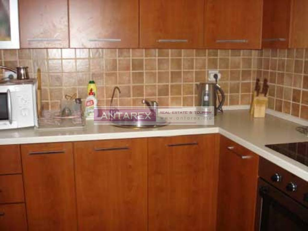 Apartment in Prcanj, Montenegro, 56 m² - picture 4