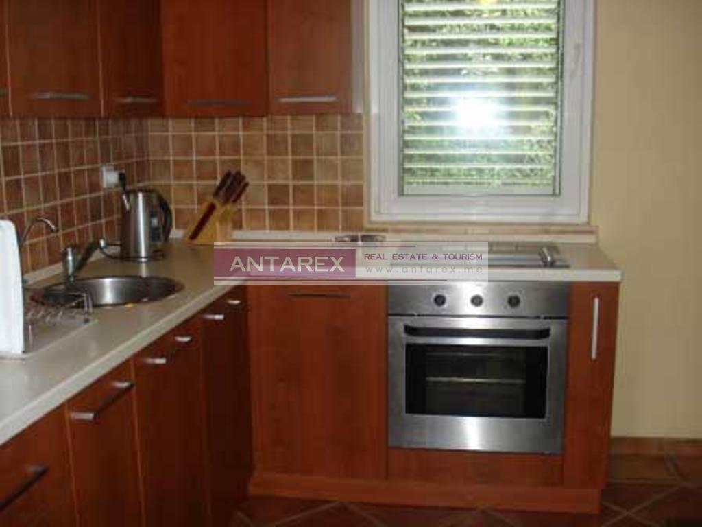 Apartment in Prcanj, Montenegro, 56 m² - picture 6