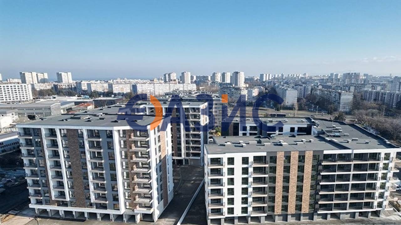 Apartamento en Burgas, Bulgaria, 95.8 m² - imagen 1