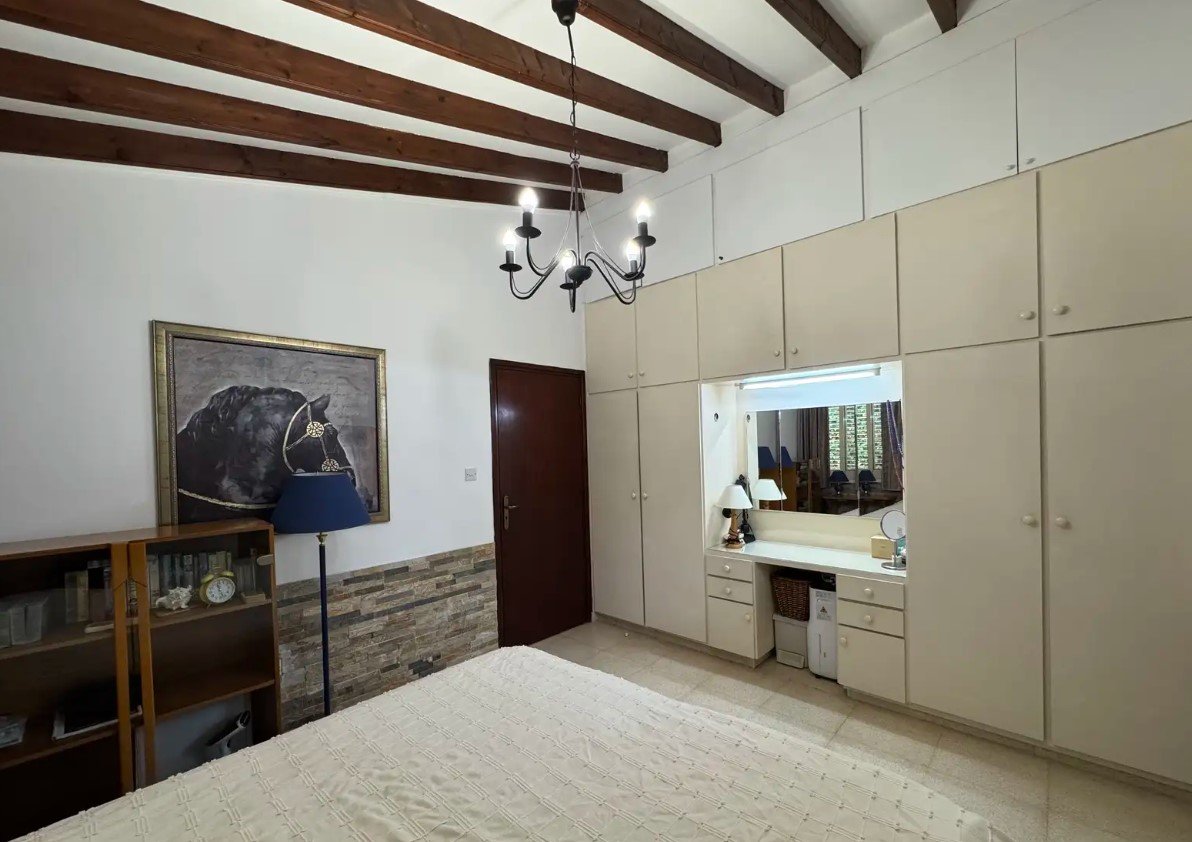 House in Paphos, Cyprus - picture 2