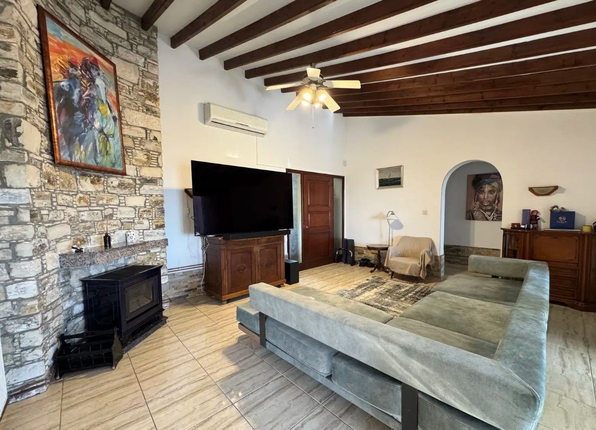 House in Paphos, Cyprus - picture 9