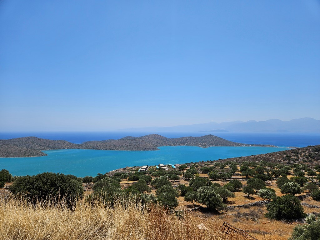 Land in Heraklion, Greece, 8 608 m² - picture 1