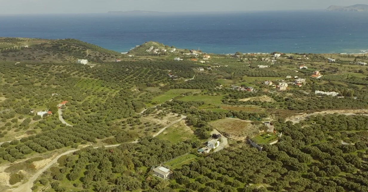 Land in Heraklion, Greece, 4 100 m² - picture 1
