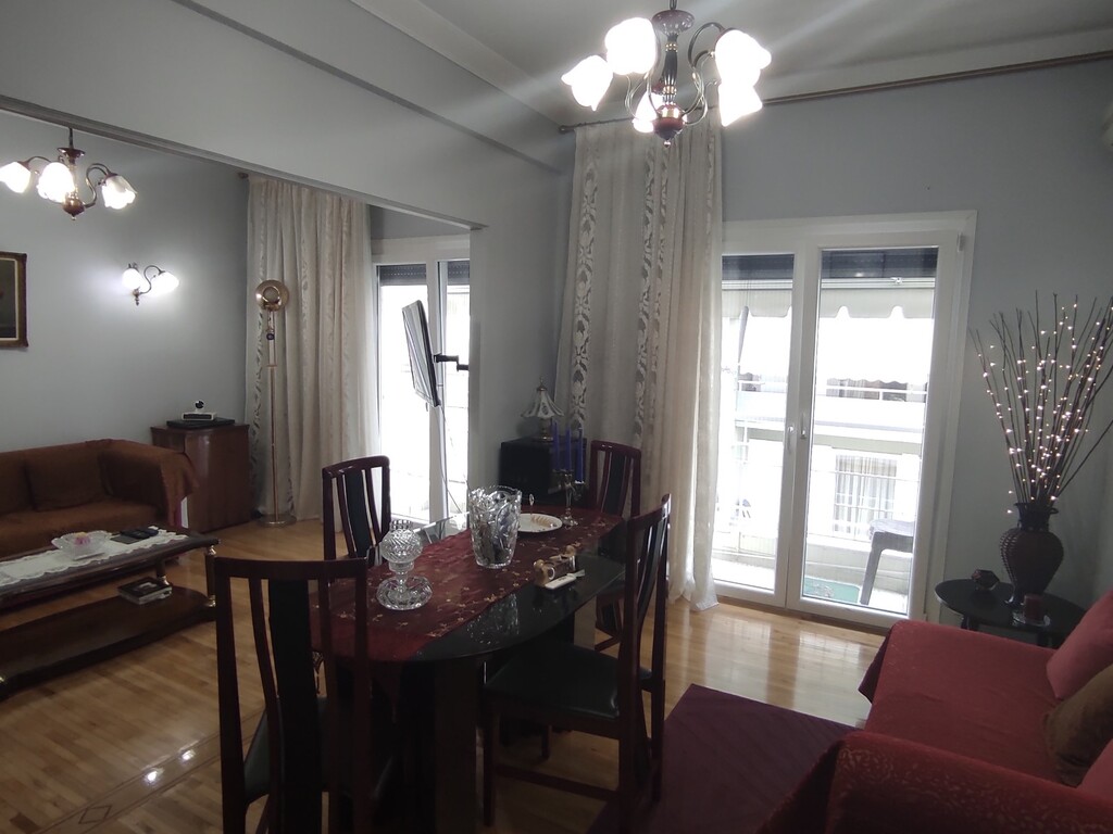 Piso en Atenas, Grecia, 80 m² - imagen 1