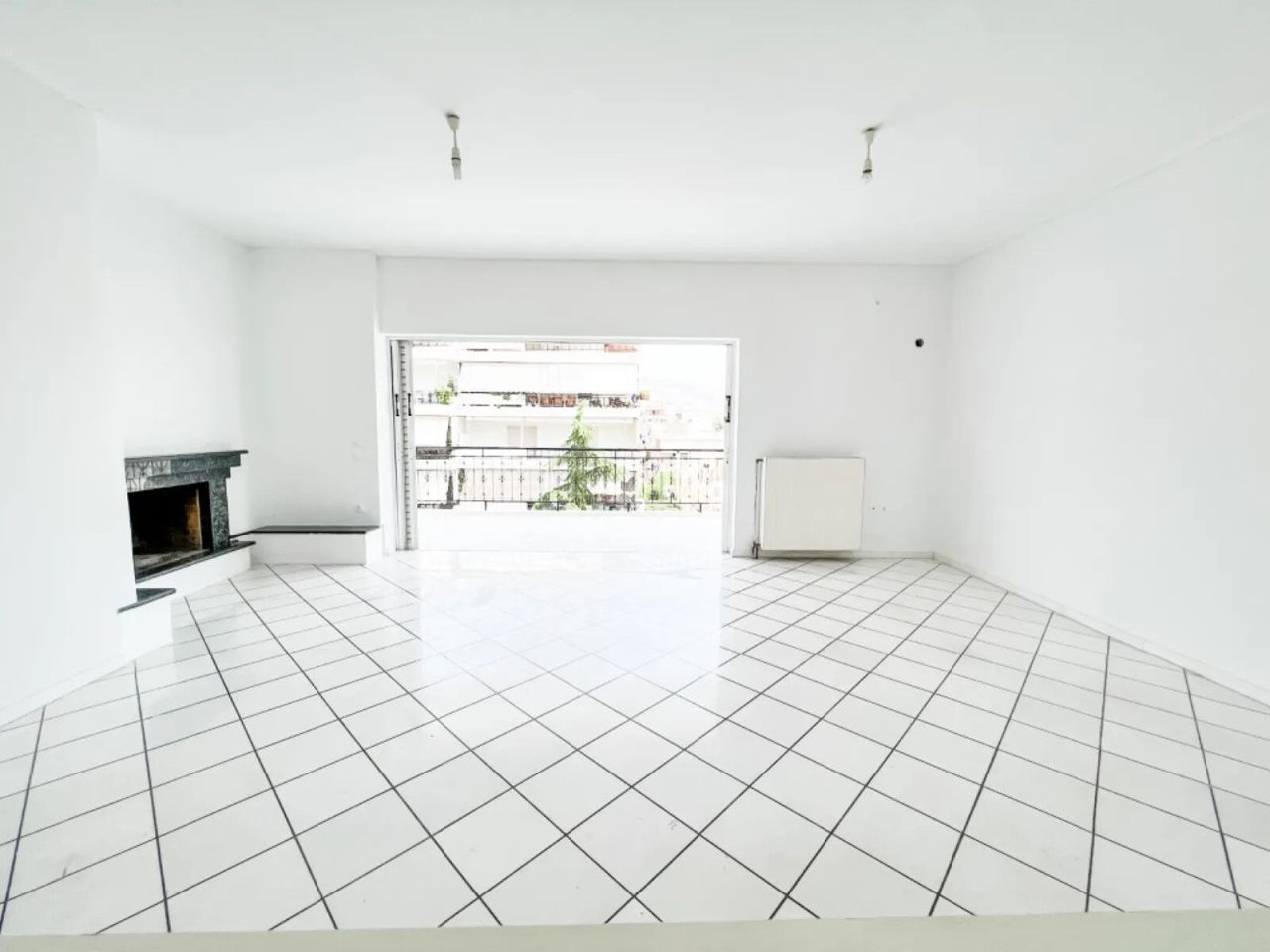 Flat in Athens, Greece, 88 m² - picture 1
