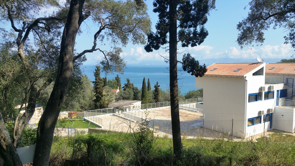 Terrain à Corfou, Grèce, 7 000 m² - image 1