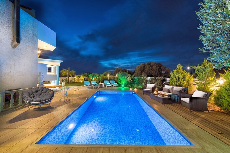 Villa à Héraklion, Grèce, 130 m² - image 1