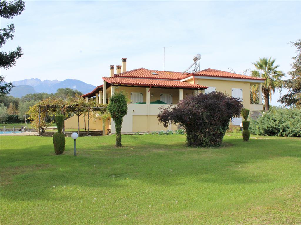 Villa in Olympiaki Akti, Greece, 220 m² - picture 1