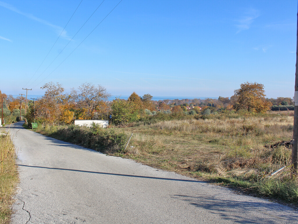 Land in Olympiaki Akti, Greece, 9 200 m² - picture 1