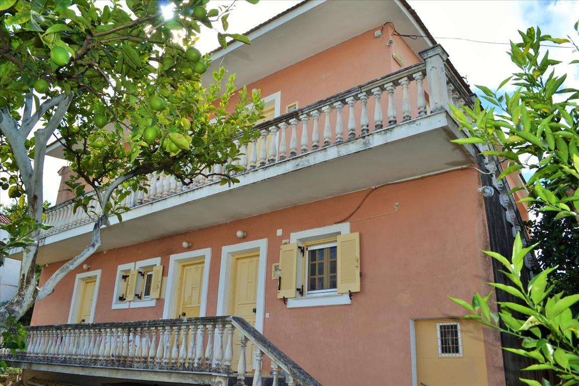 Haus in Korfu, Griechenland, 197 m² - Foto 1