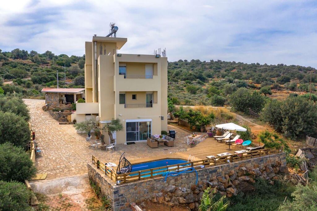 Maisonnette à Héraklion, Grèce, 400 m² - image 1