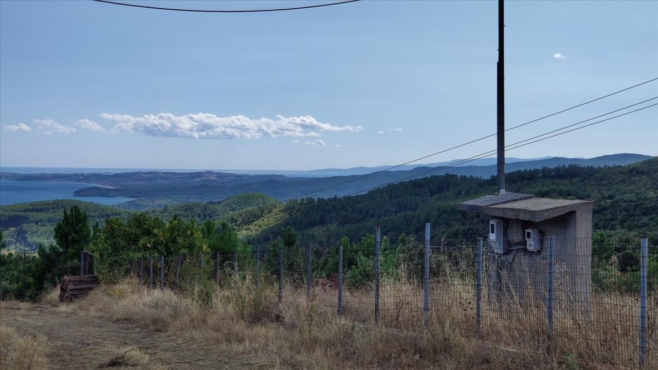 Grundstück in Chalkidiki, Griechenland, 100 000 m² - Foto 1