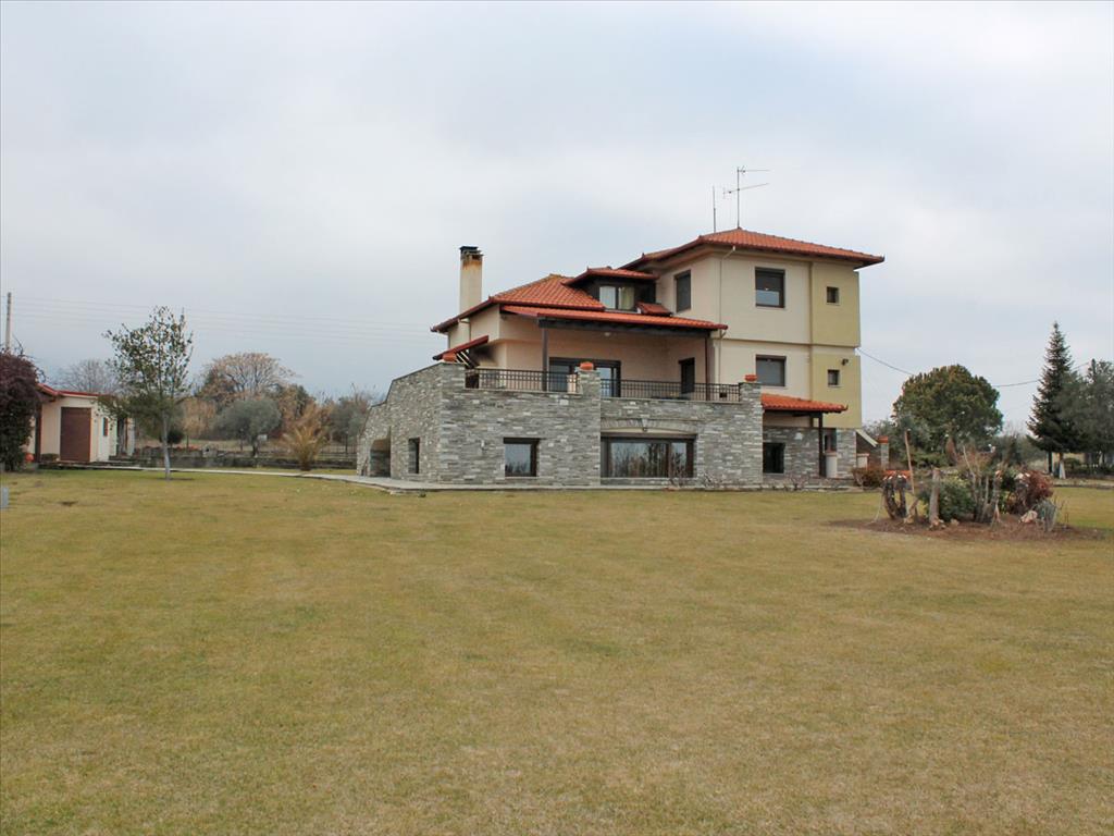 Villa en Olympiaki Akti, Grecia, 450 m² - imagen 1