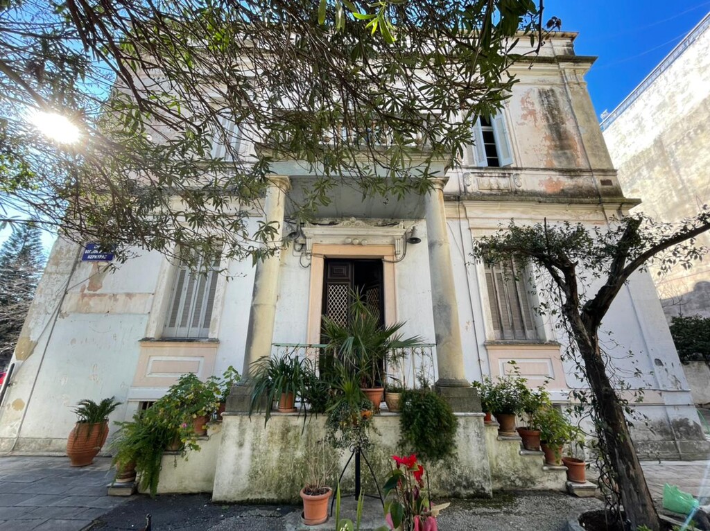 Piso en Corfú, Grecia, 566 m² - imagen 1